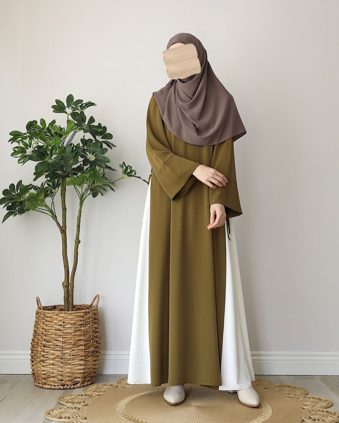 Gold Abaya With Staller