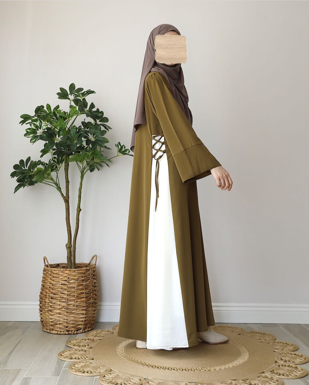 Gold Abaya With Staller